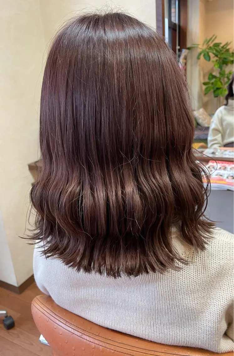 ミディアム カラー Vyuha ビューハのヘアスタイル