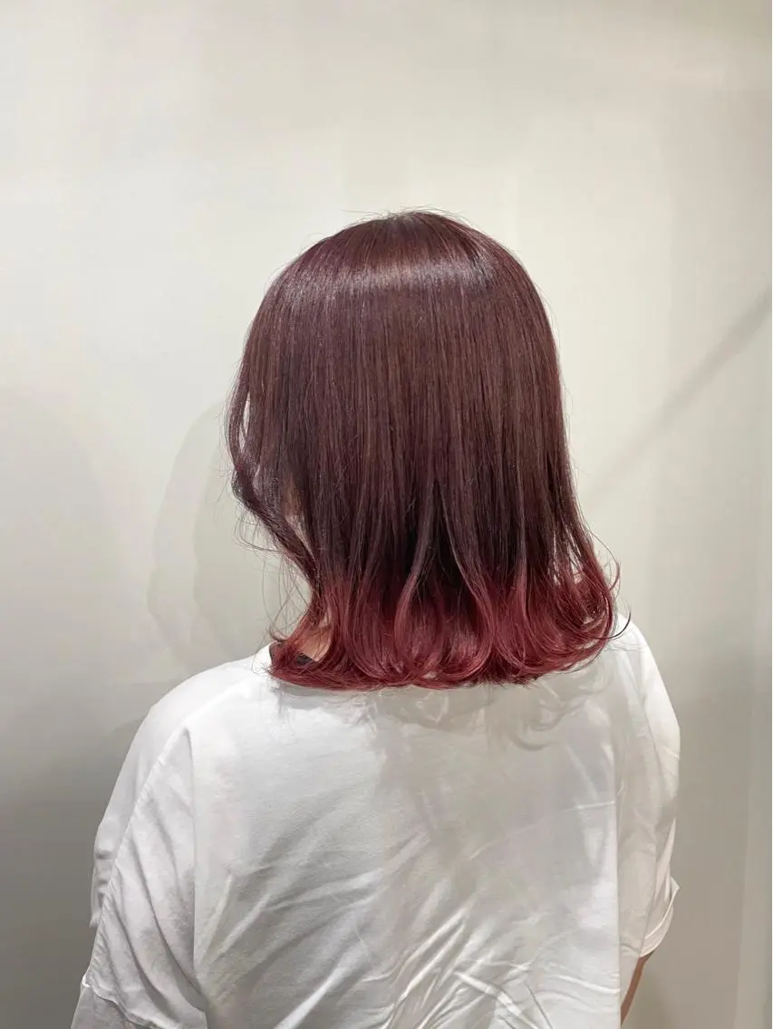 カラー white.梅田 デザインカラー🦄のヘアスタイル
