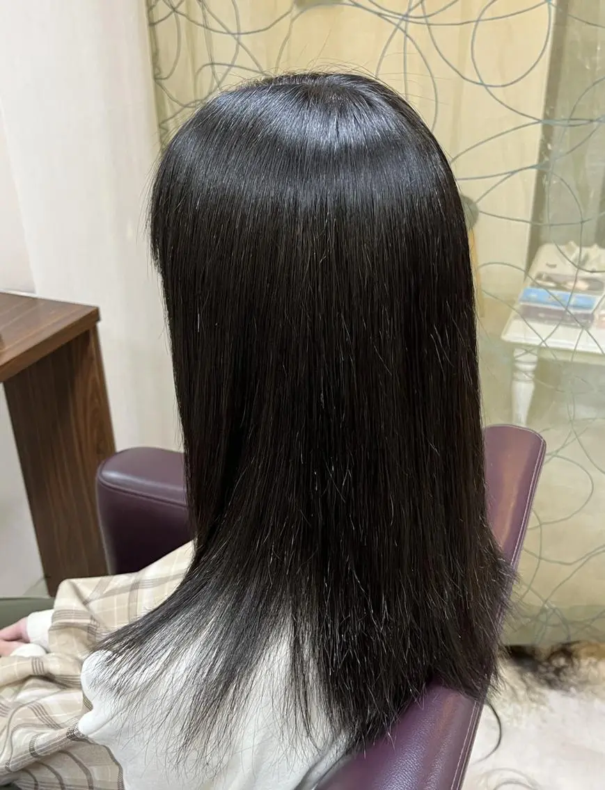 ロング レイヤーカット ローレイヤー 縮毛矯正 カット 縮毛矯正 トリートメント 澤崎 希望のヘアスタイル
