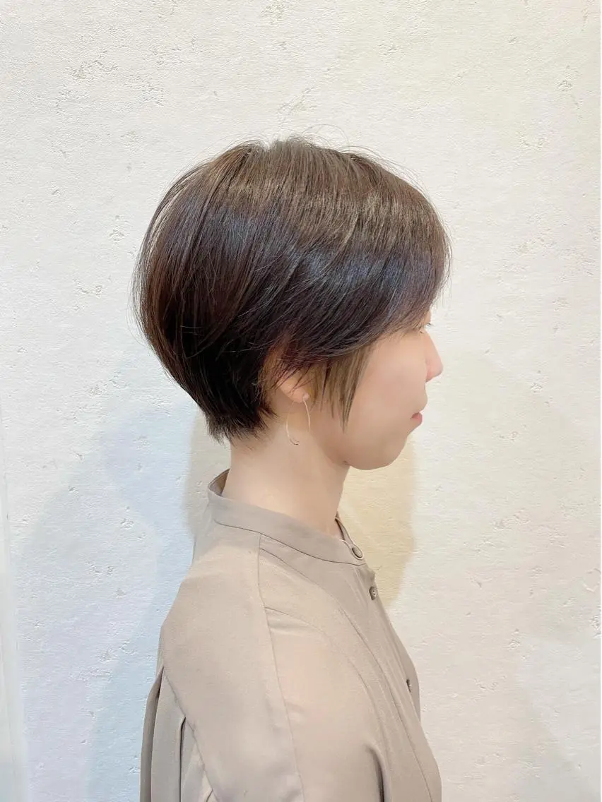 ショート 丸みショート ボブ 髪質改善 韓国風ヘア シースルーバング 🌹ハッシュカット、 レイヤー韓国ヘア🌹のヘアスタイル