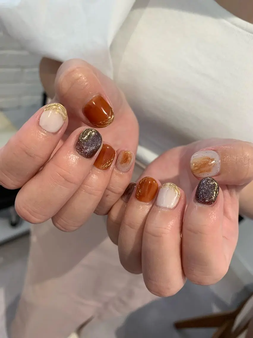 ネイル ニュアンスネイル マキノ ユイのネイルデザイン