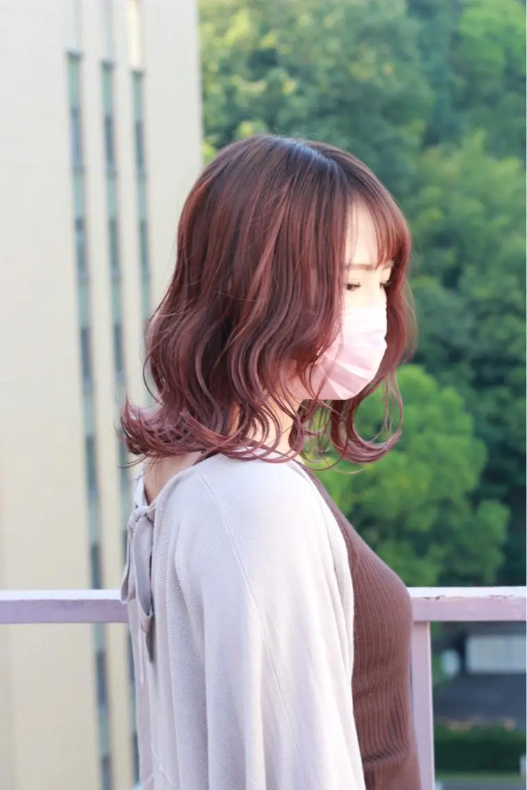 ミディアム カラー ベージュカラー ピンクカラー ピンクベージュ カット ヘアカラー トリートメント Viage （ビアージュ）のヘアスタイル
