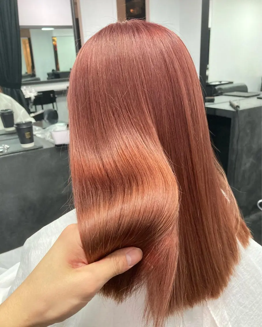 セミロング カラー 前田 雄のヘアスタイル