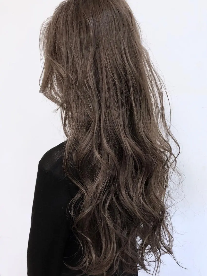 ロング カラー 透明感カラー グレージュ 酸性縮毛矯正のプロ 杉山玲介のヘアスタイル