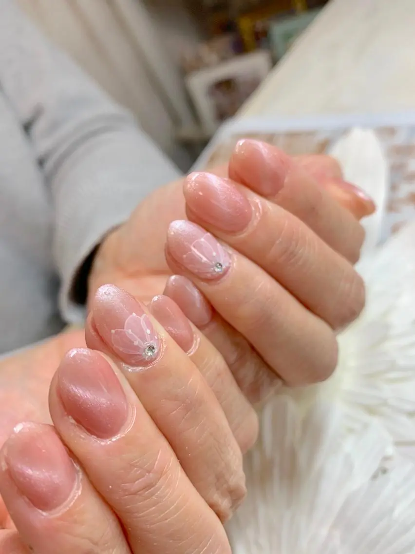ネイル フラワーネイル Nailsalon E's cafeのネイルデザイン