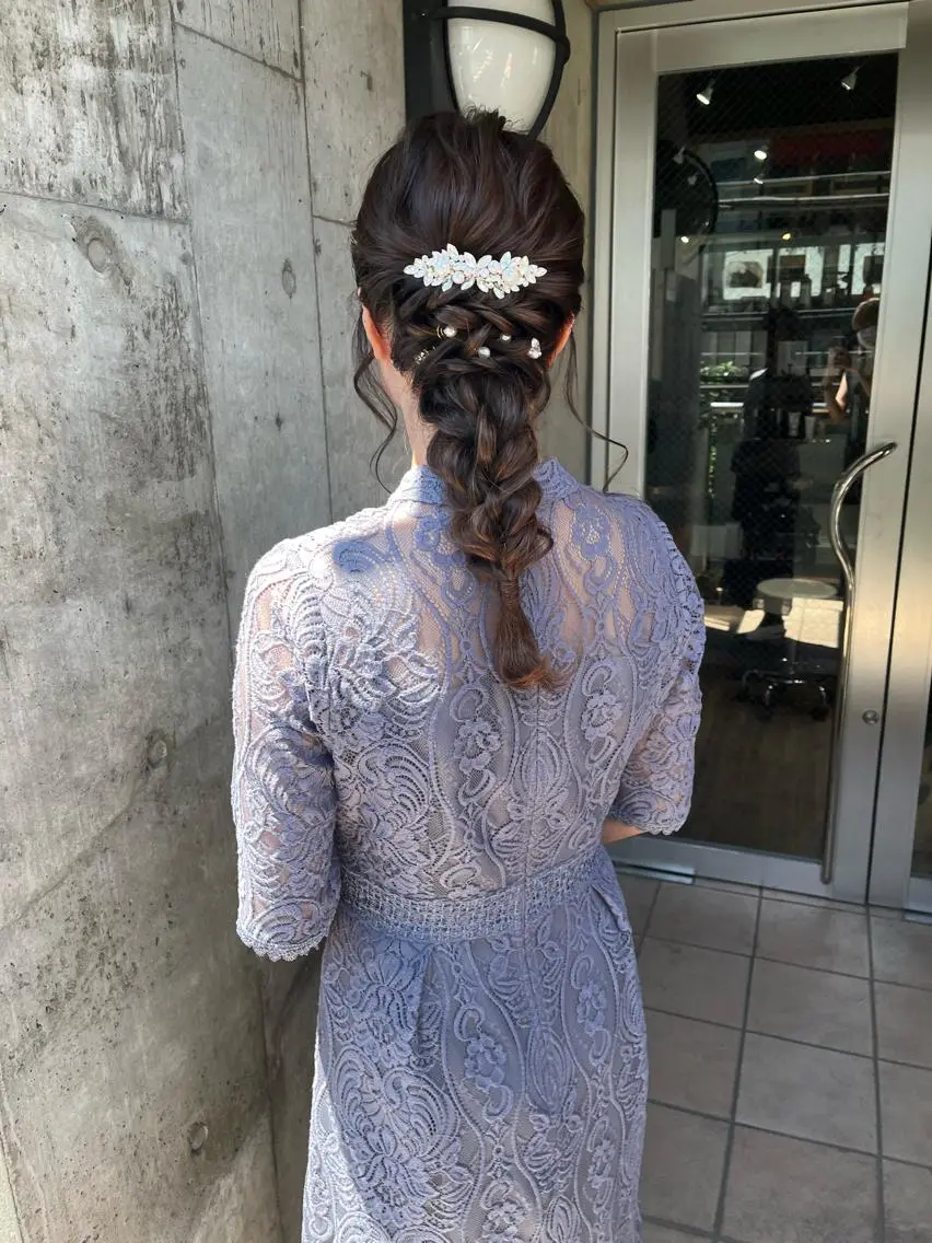 ロング カラー ヘアアレンジ ヘアセット ミルクティーベージュ ブリーチ 店長 清水のヘアスタイル