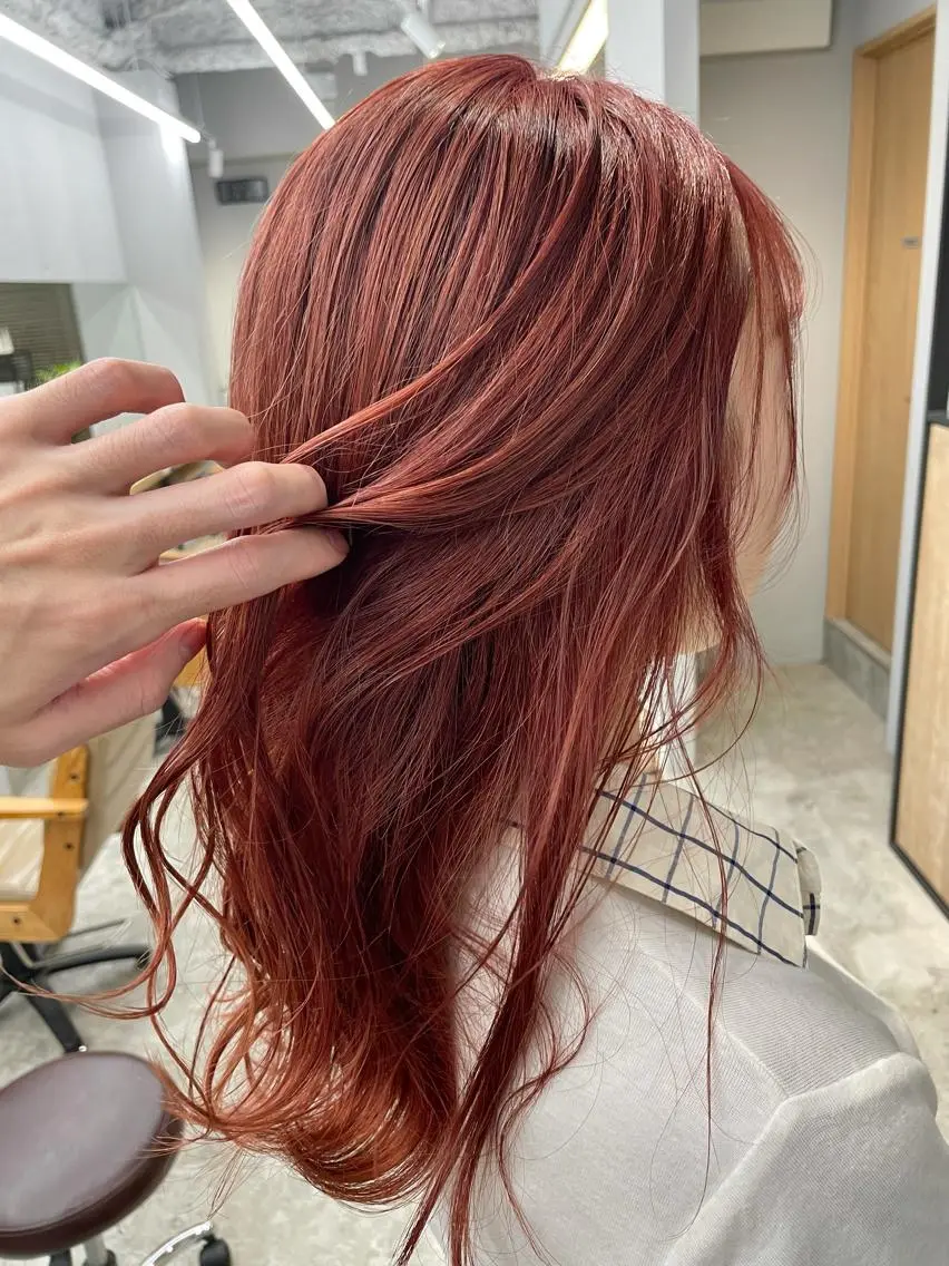 ミディアム SAEKI【ior 】北千住店ブリーチのヘアスタイル