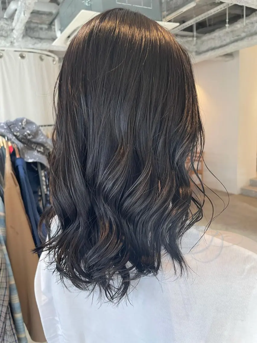 セミロング カラー ヘアアレンジ REONA🪽✨薬院 レイヤーカット🫧のヘアスタイル