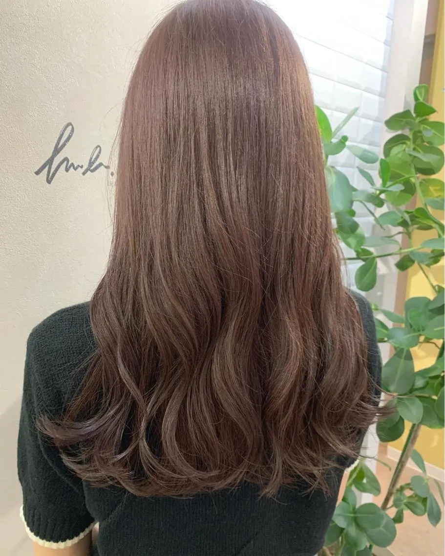 ロング カラー ベージュカラー ブリーチ ラベンダーカラー ラベンダーベージュ カット ヘアカラー トリートメント hubhair レイヤー/透明感のヘアスタイル