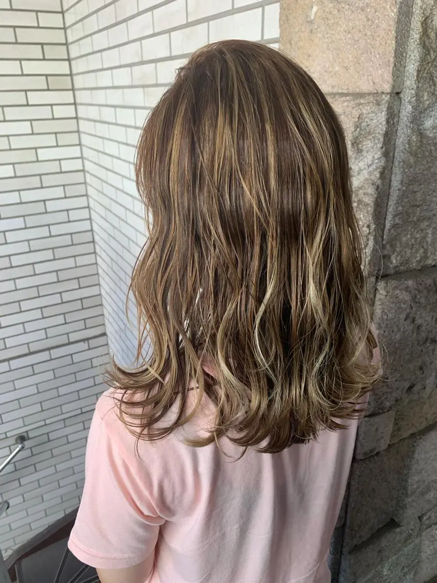 ミディアム カラー カット ヘアカラー オージュアソムリエ DAIKI⭐️のヘアスタイル