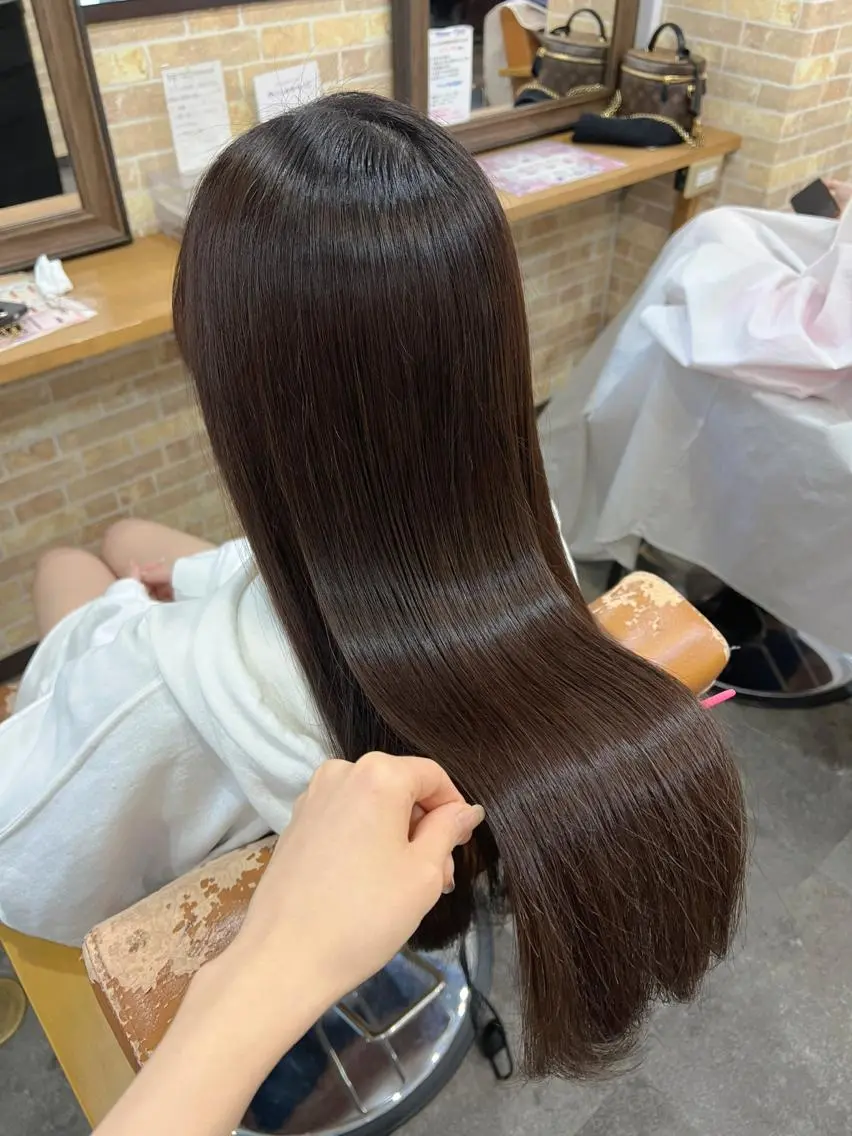 セミロング カラー カット ヘアカラー トリートメント 上質髪🪐 AIRI🪷‧₊˚のヘアスタイル