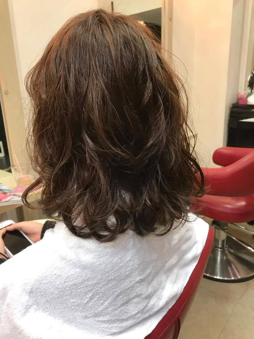 ミディアム パーマ ミディアムパーマ デジタルパーマ 渋谷宮益坂 omoのヘアスタイル