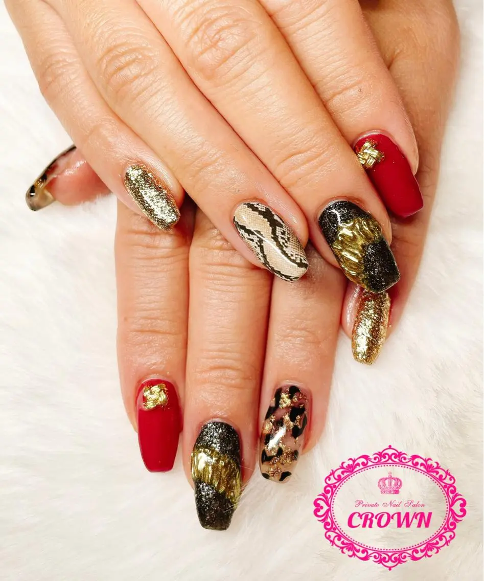 ネイル CROWN プライベートサロンのネイルデザイン