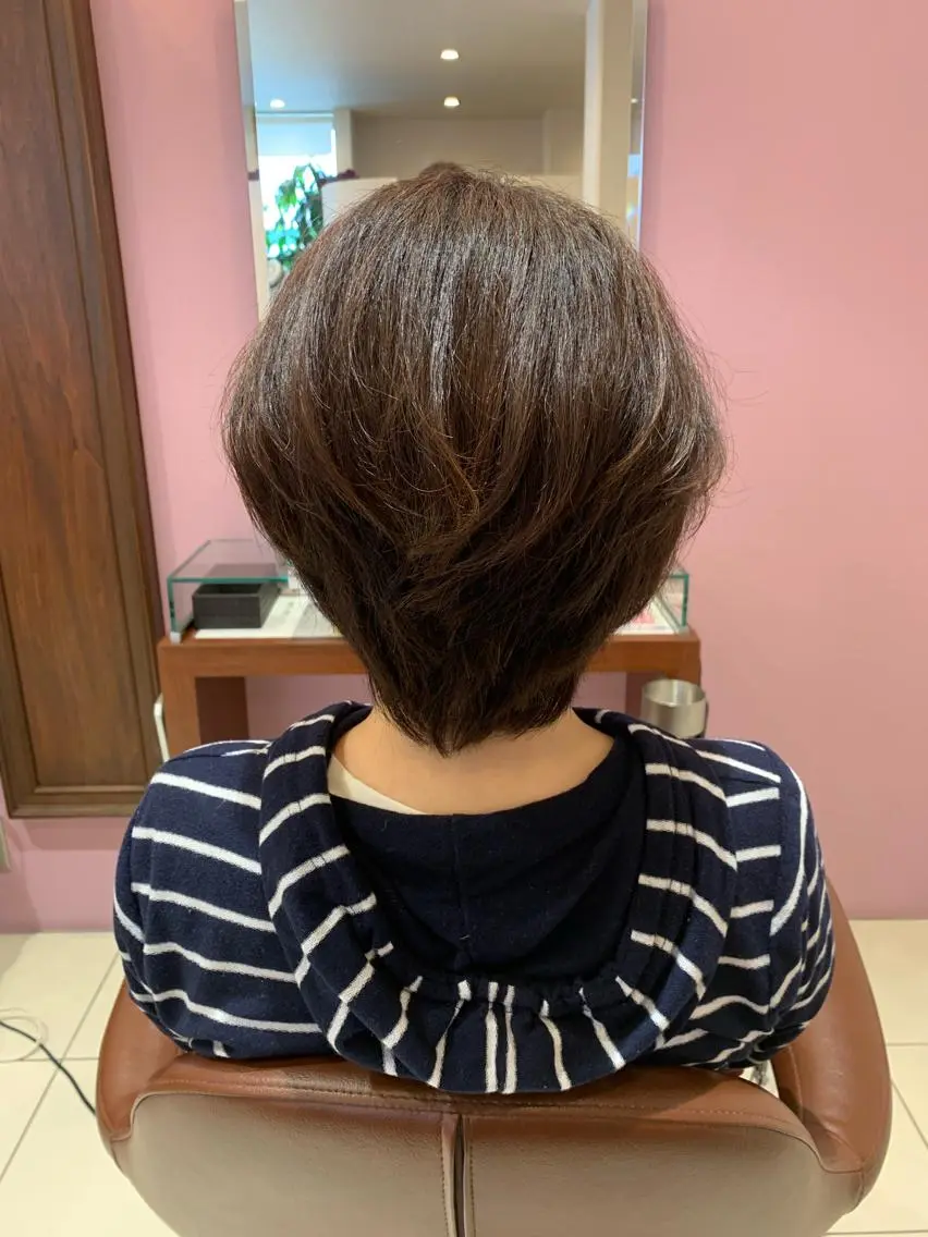ショート march merryのヘアスタイル