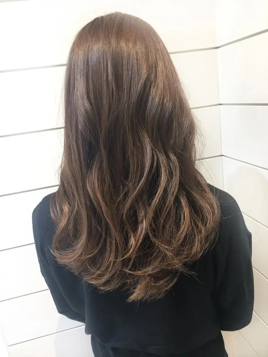 ロング カラー アディクシーカラー 透明感カラー カット ヘアカラー 鍵山 千秋のヘアスタイル