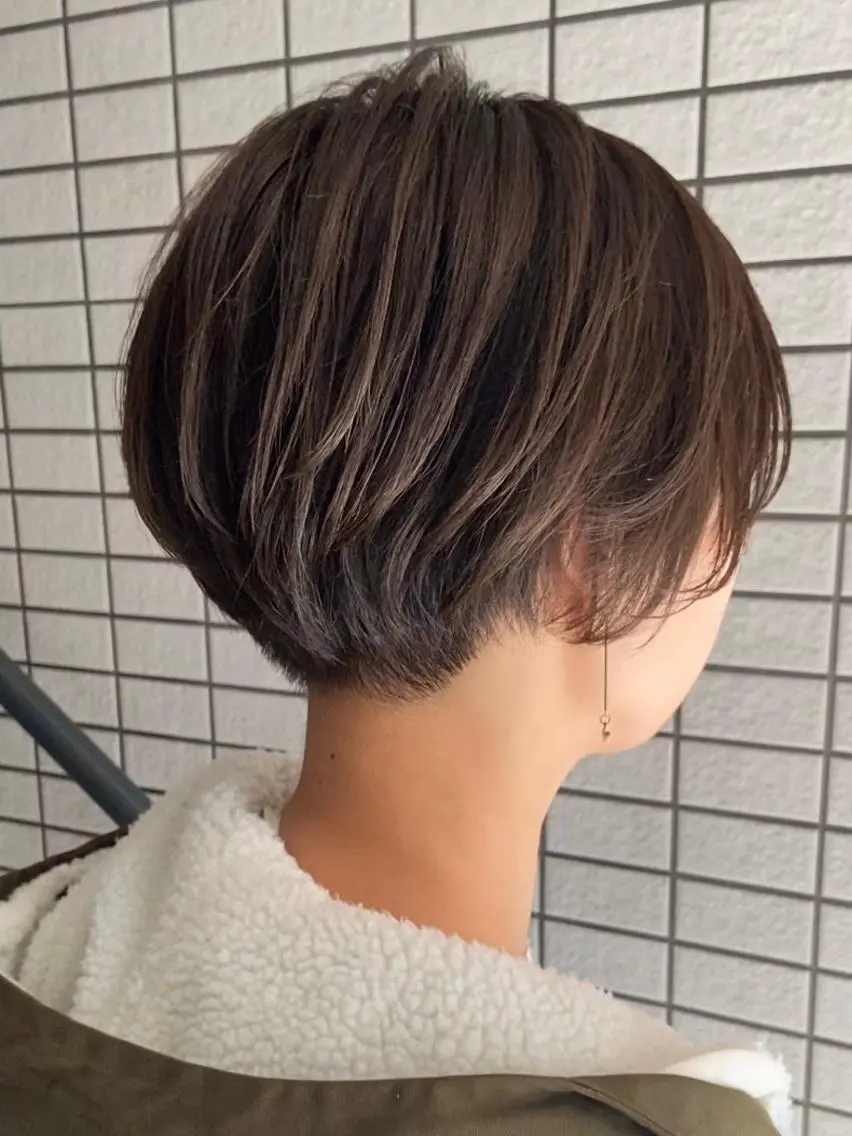 ショート カラー ベージュカラー ブラウンカラー ブラウンベージュ ショートヘア カット ヘアカラー トリートメント 二児のパパで店長な 戸田健治のヘアスタイル