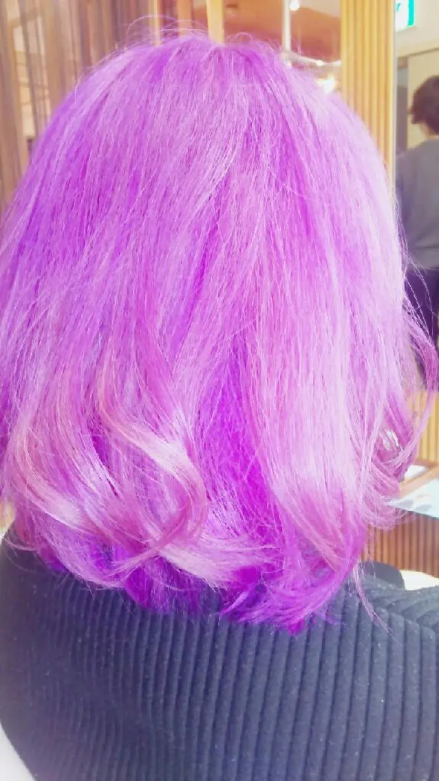 ミディアム カラー ピンクカラー バイオレットカラー トリートメント 脇田 雄大のヘアスタイル