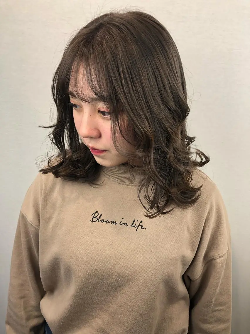 セミロング カラー アッシュ ヘアカラー 🤍2nd🤍田所 美希のヘアスタイル