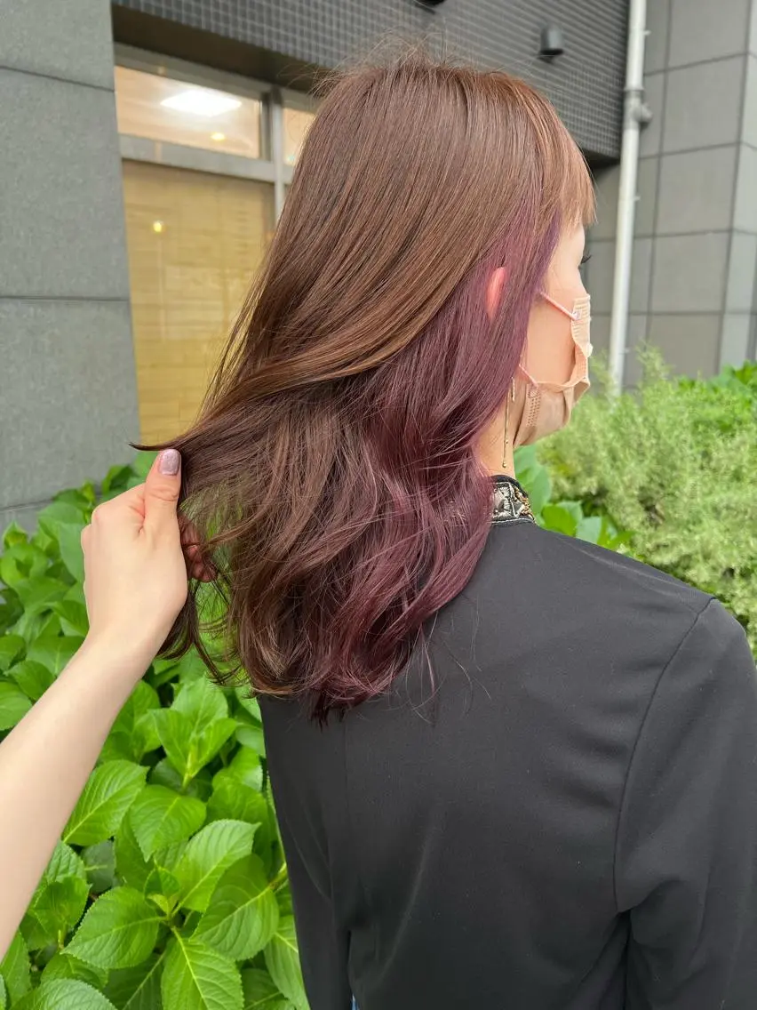 カラー ブリーチ ブラウンカラー インナーカラー ピンクカラー アオリ/韓国風 ハイトーン/レイヤーのヘアスタイル