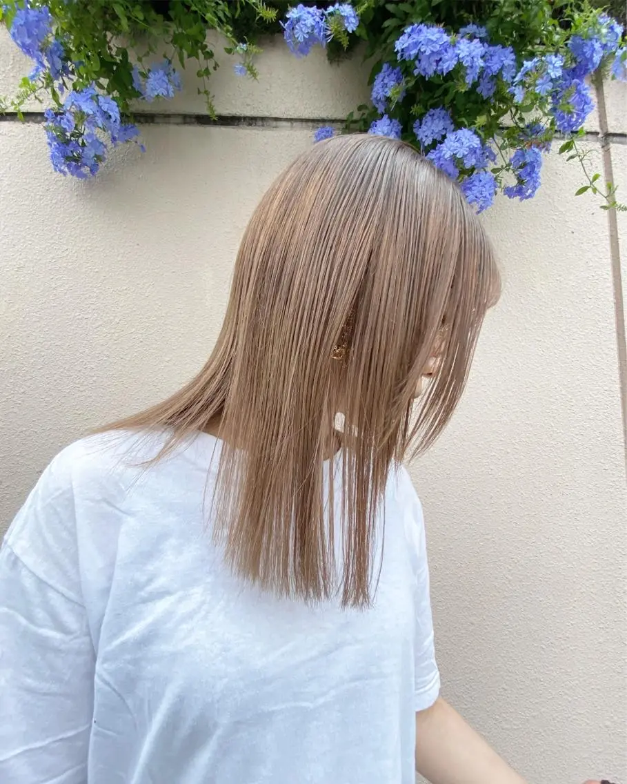 セミロング ハイライト ヘアカラー Musiiik hairのヘアスタイル
