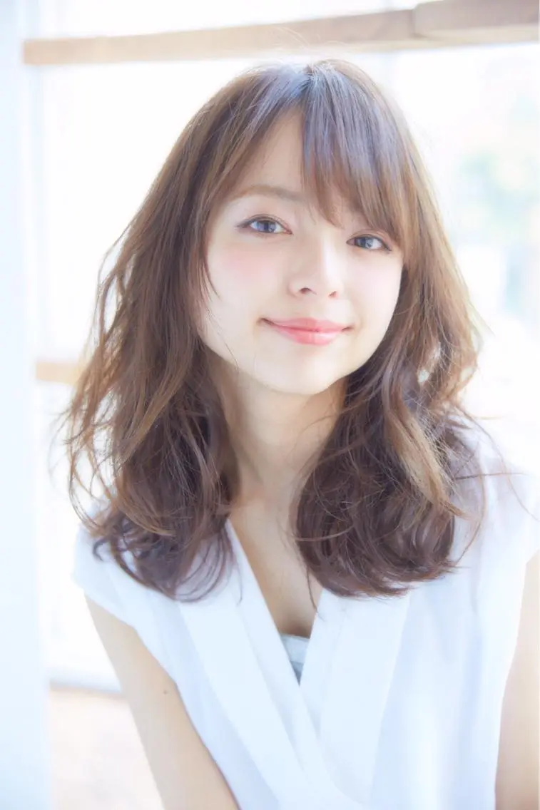 セミロング カラー パーマ ヘアアレンジ ひがし　まさし JYUNESU副代表のヘアスタイル