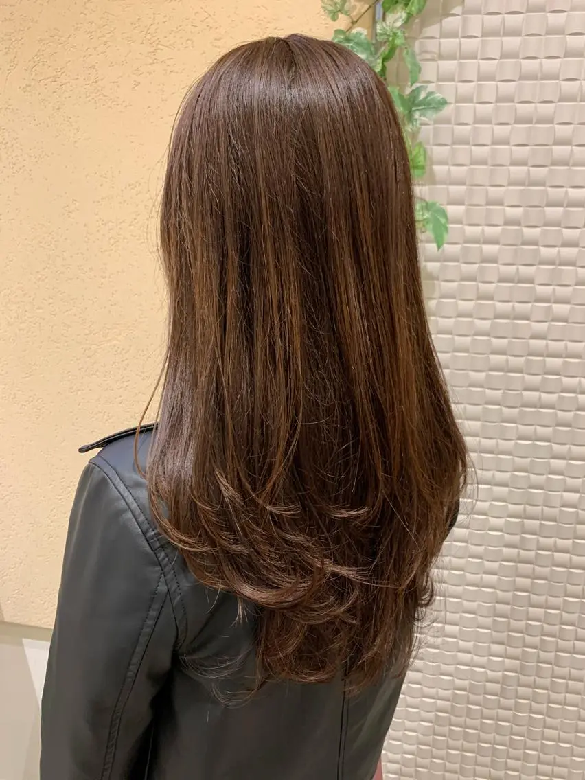 ロング ロングレイヤー レイヤーカット ロング 似合わせカット 大人レイヤー×艶髪 小久保　春暁のヘアスタイル