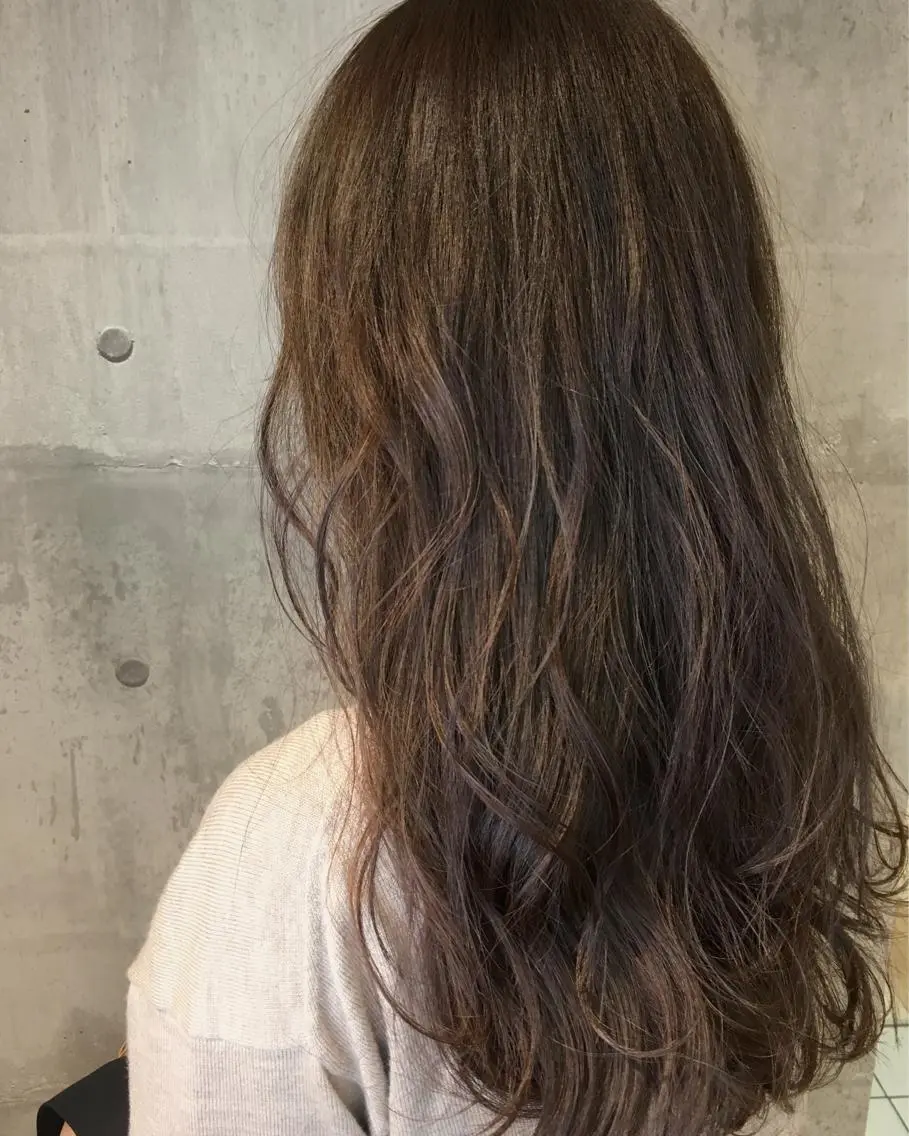 ロング カラー ベージュカラー ショコラベージュ カット ヘアカラー トリートメント 田室 和幸のヘアスタイル