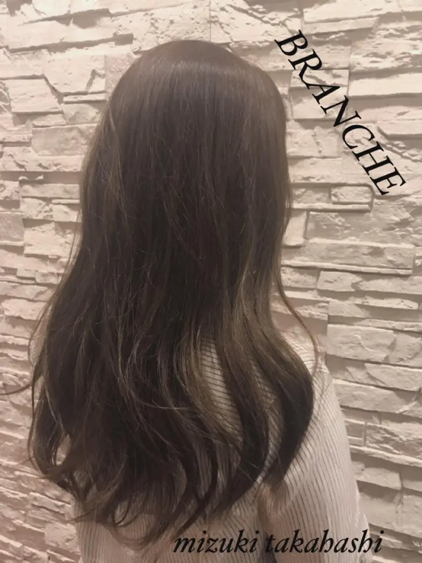 ロング カラー 透明感カラー イルミナカラー 高橋 瑞季のヘアスタイル