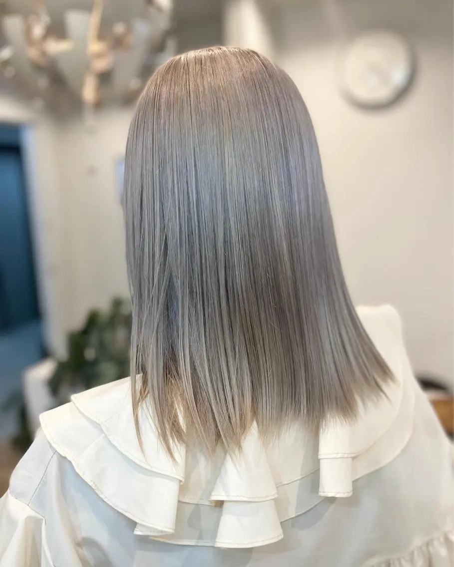 ミディアム カラー ブリーチ特化 梅田本多翔のヘアスタイル