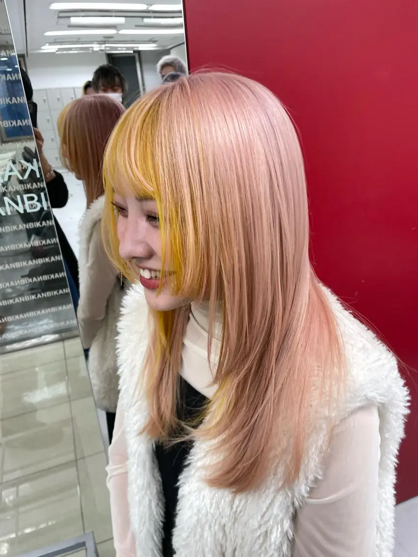 ロング カラー ピンクカラー ホワイトピンク イエローカラー Merlyosaka 早川未来のヘアスタイル