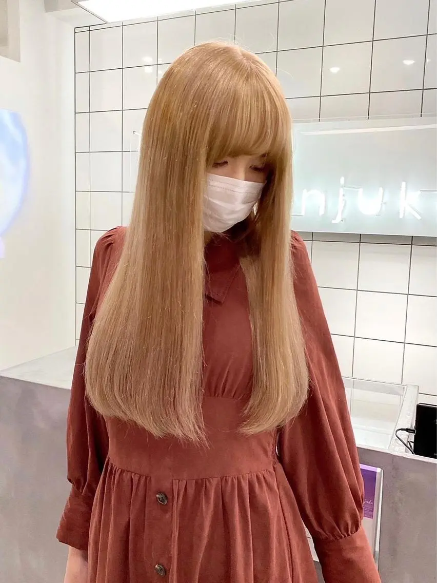 ロング カラー ヘアアレンジ シールエクステ アディクシーカラー ベージュカラー ブリーチ ブロンド カット ヘアカラー トリートメント 髪質改善【縮毛矯正】 北千住 田邉 澪のヘアスタイル