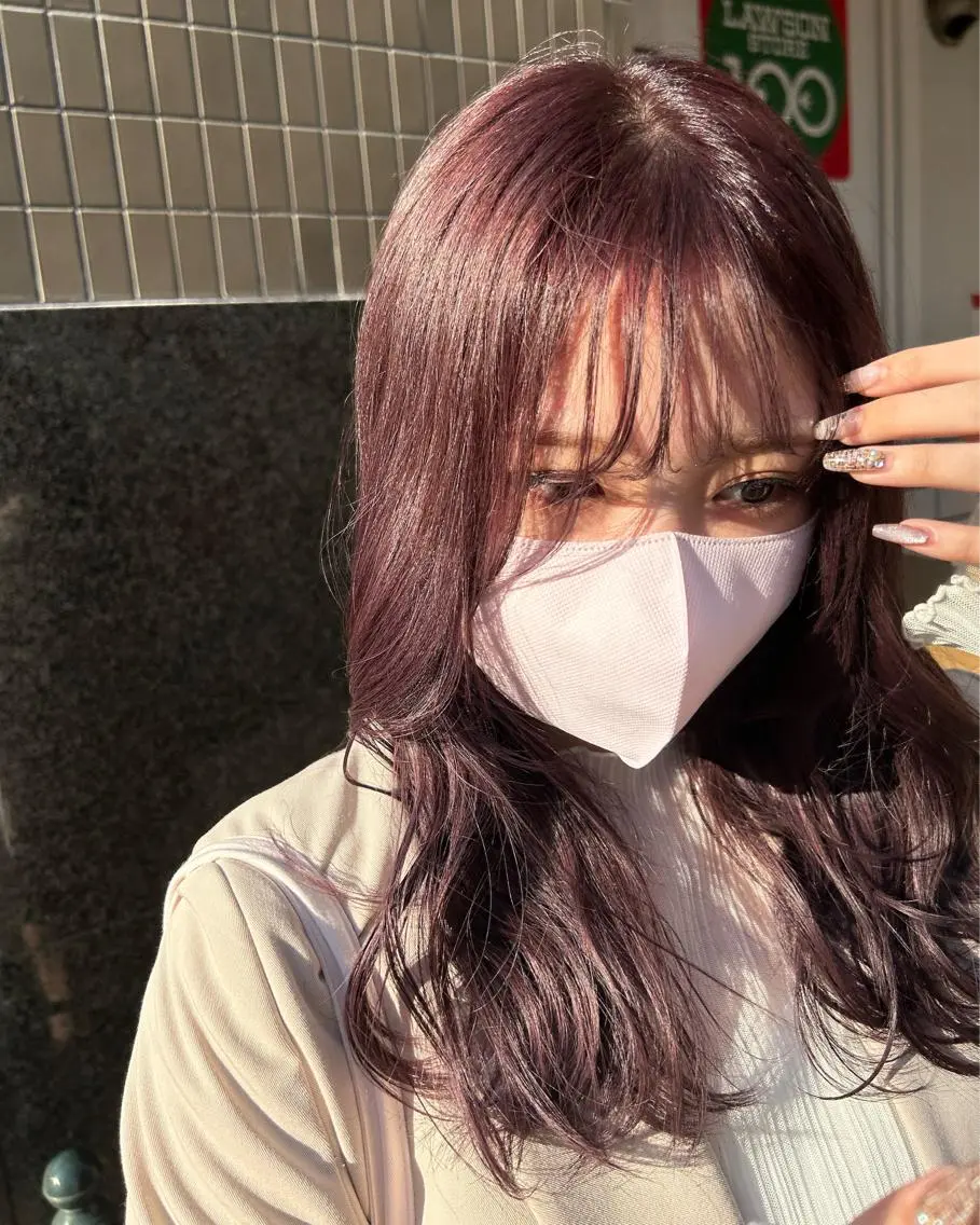 ロング ヘアカラー 透明感カラー NAN AMI グレージュのヘアスタイル