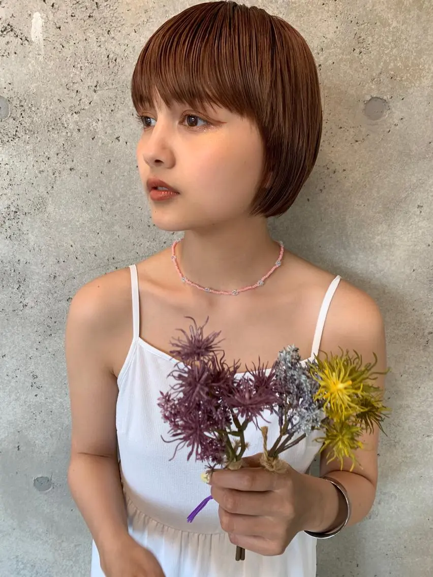 ショート カラー ヘアアレンジ ショートボブ ボブ ショートヘア サナ🌱 切りっぱなしボブのヘアスタイル