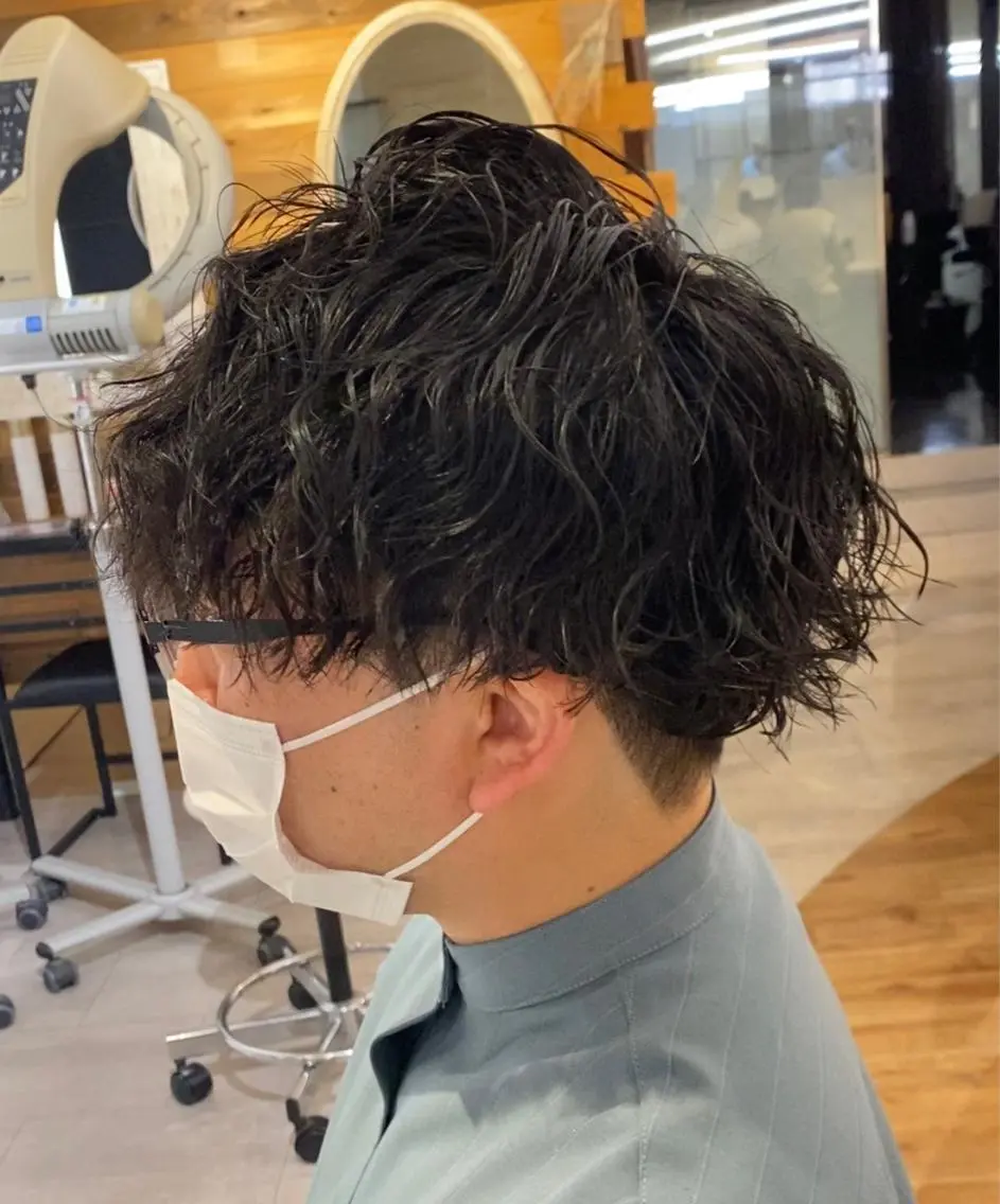 ショート パーマ メンズ メンズパーマ ツイストスパイラルパーマ スパイラルパーマ カット パーマ ヘッドスパ ヘアセット 金子 富士のヘアスタイル