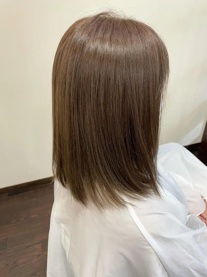 ミディアム カラー ヘアアレンジ アッシュ ベージュカラー ブリーチ ハイライトカラー ハイライト 沢田 瞳のヘアスタイル