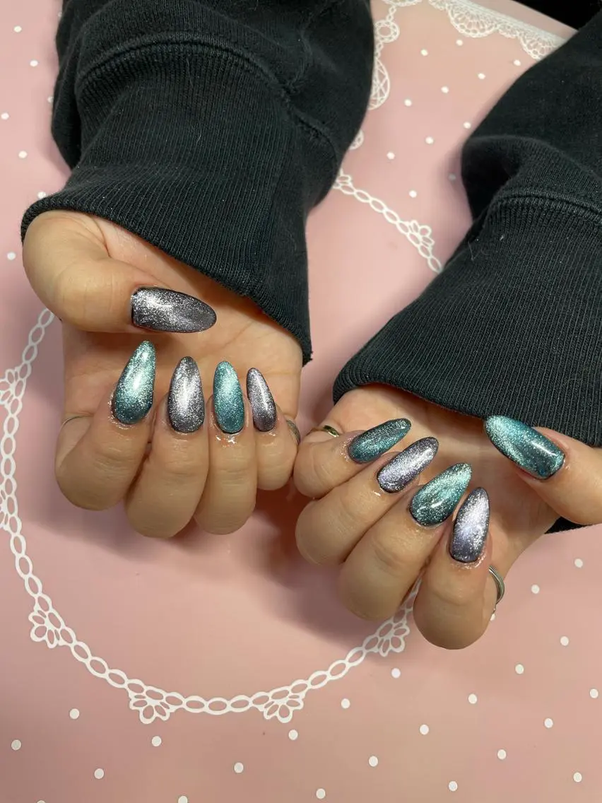 ミディアム ネイル マグネットネイル ハンドネイル 《LB》ラブリエ Nail&eyeのマツエク・マツパデザイン