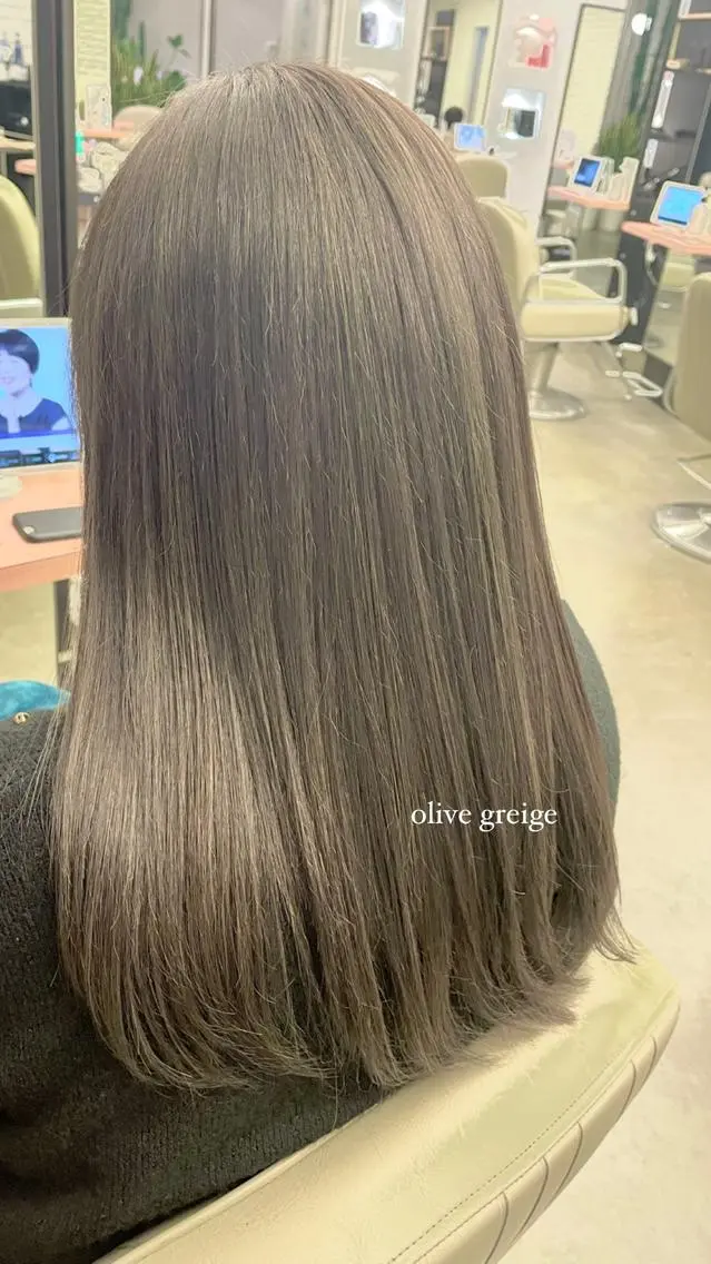 カラー 透明感カラー グレージュ オリーブグレージュ オリーブグレー カット ヘアカラー トリートメント ヘアセット ♡レイヤーボブ パーマ/うらら♡のヘアスタイル