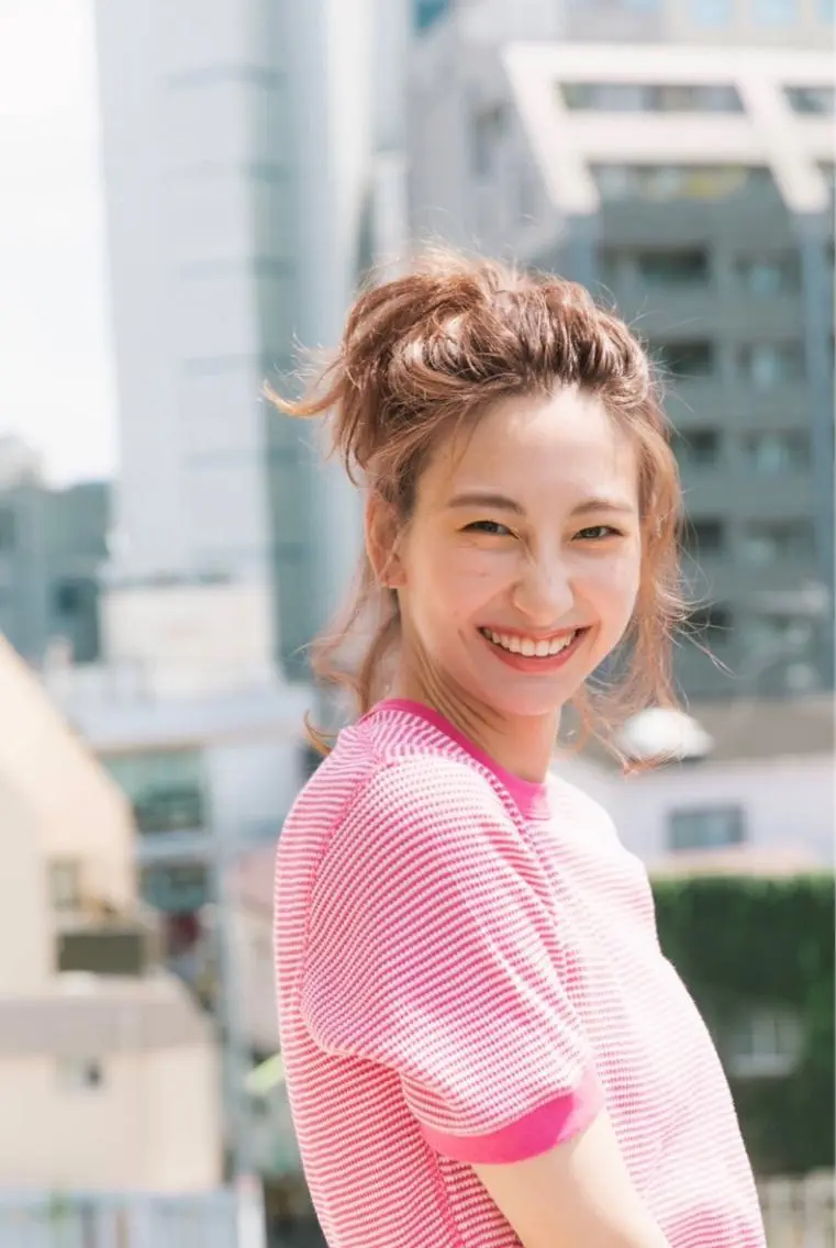 ミディアム カラー タテイシ アサノのヘアスタイル