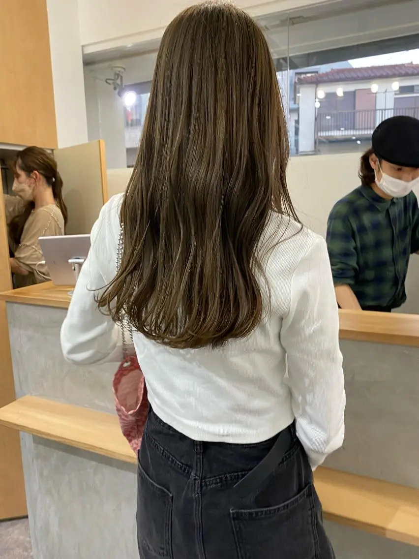 ロング カラー ベージュカラー オリーブベージュ カット ヘアカラー トリートメント 森貴裕/ニュアンス パーマ/オリーブのヘアスタイル