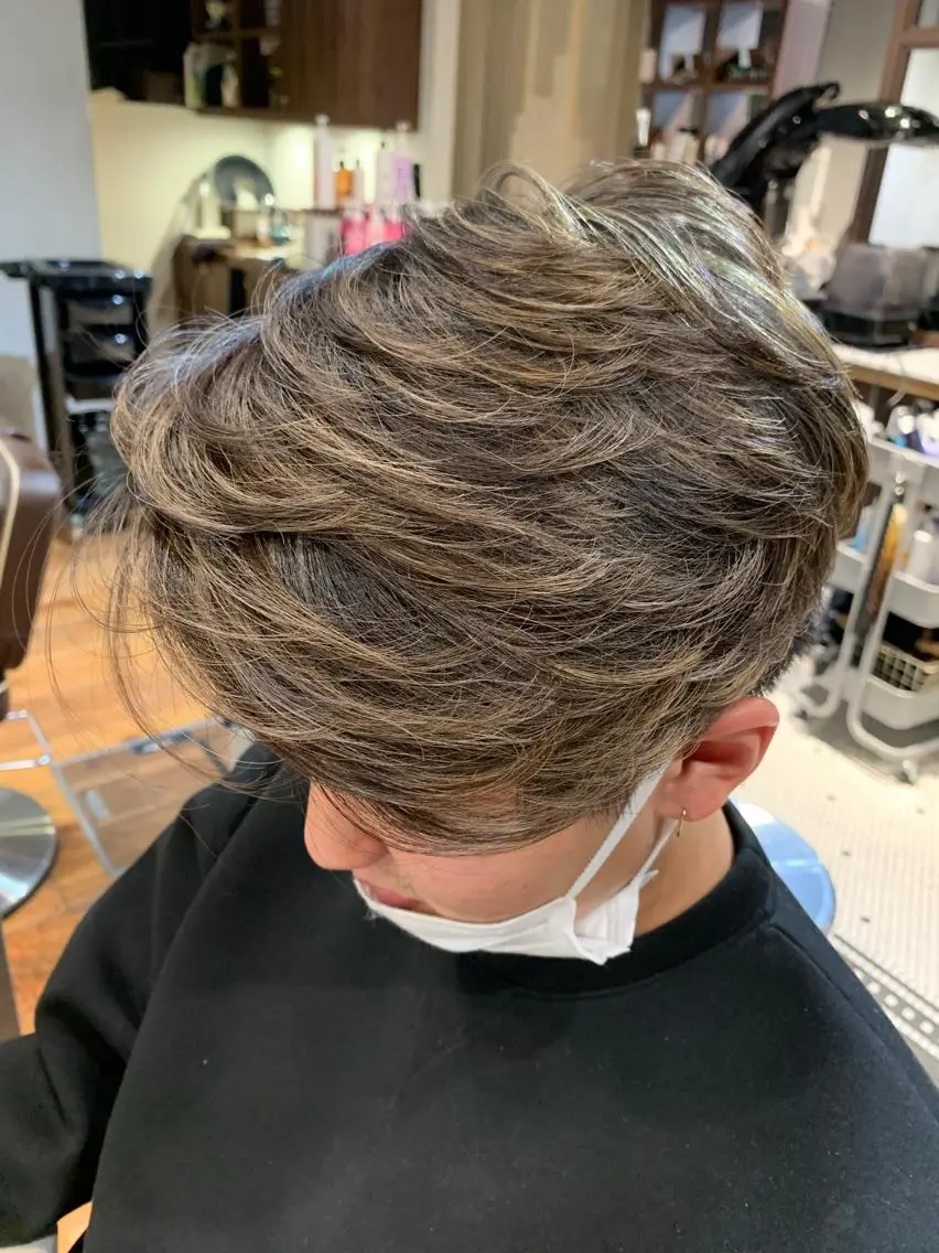 ショート カラー メンズ メンズハイライト ハイライトカラー ハイライト 【店長】外国人風 メンズヘア尾上雄輝のヘアスタイル