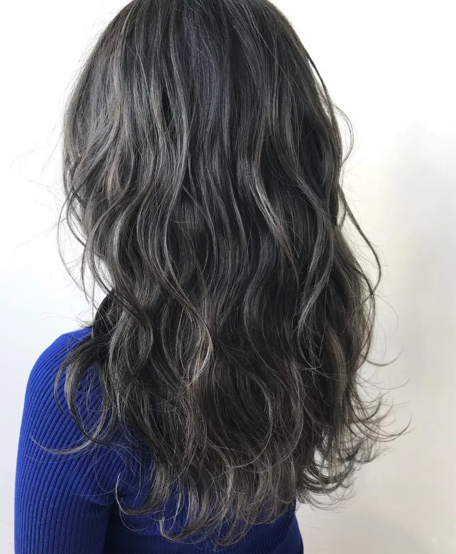 セミロング カラー ヘアアレンジ アディクシーカラー 透明感カラー 【公式】amble luxe池袋東口🩷のヘアスタイル