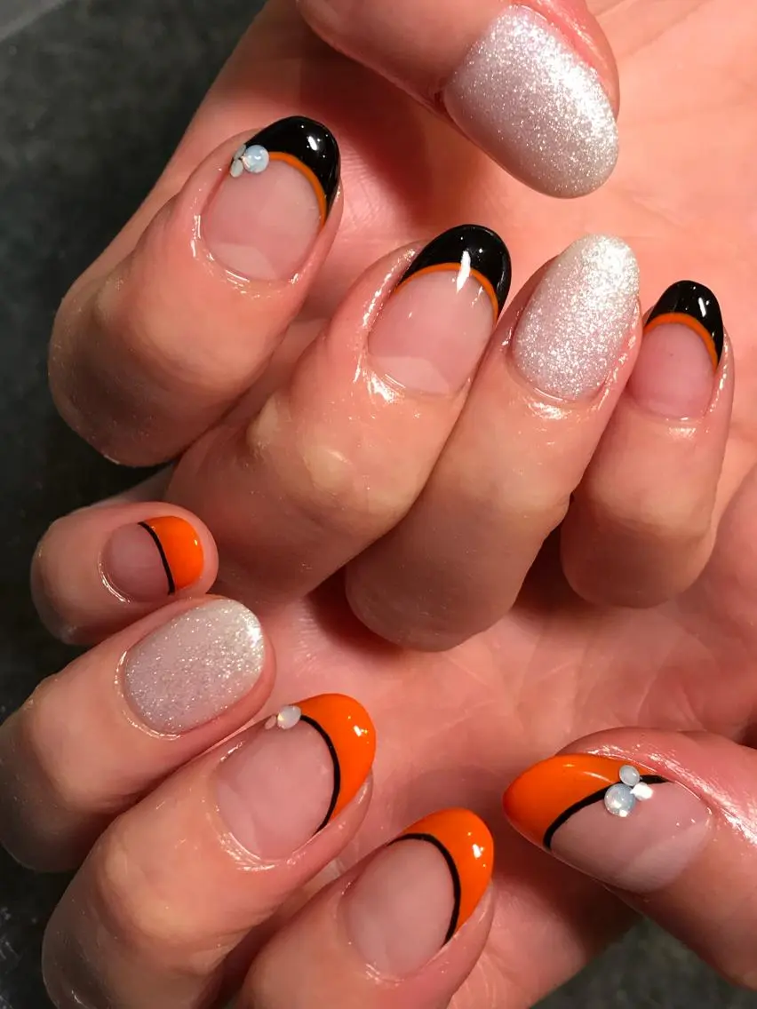 ミディアム ハンドネイル NAILSALON 🍔Timna🍟のネイルデザイン
