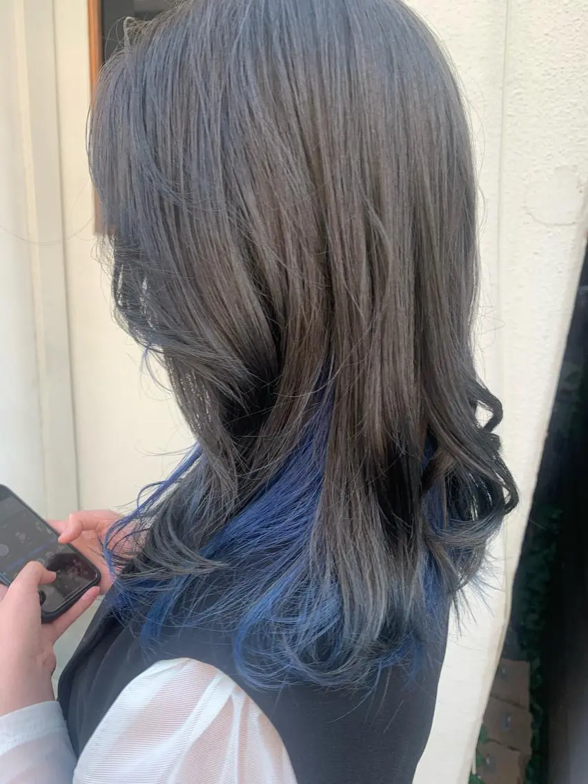 ロング SEAM アキホのヘアスタイル