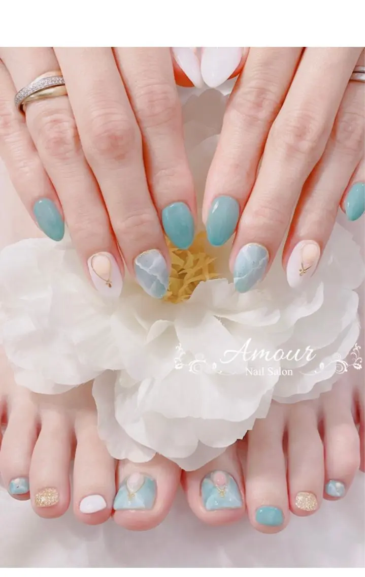 ネイル フットネイル おそろいネイル nailsalon ♡amour♡のネイルデザイン