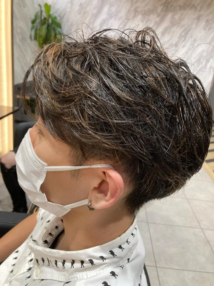 カラー パーマ メンズ メンズメッシュ マッシュ メッシュ 髪質改善/縮毛矯正/ 超高濃度水素ケアのヘアスタイル