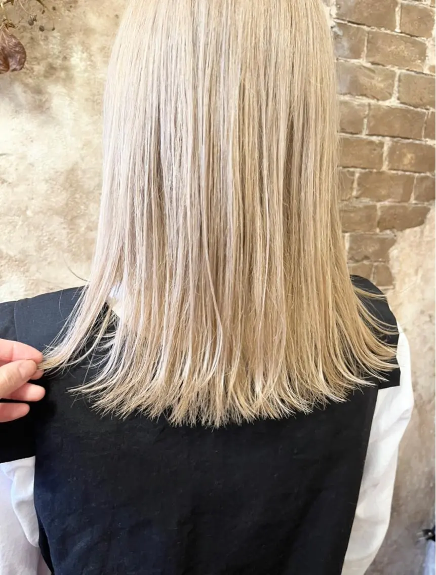 ミディアム カラー ヘアカラー ブリーチ、パーマ 西部笑のヘアスタイル