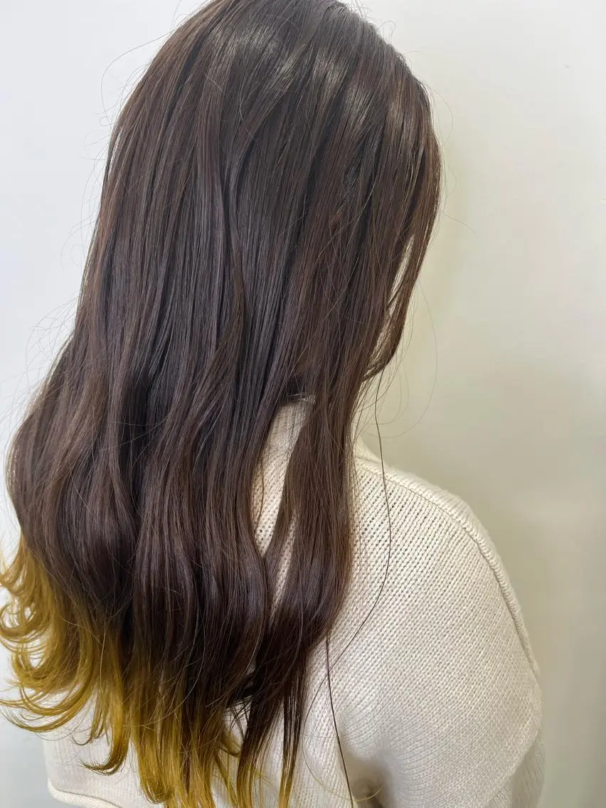 カラー 吉田 夏菜のヘアスタイル