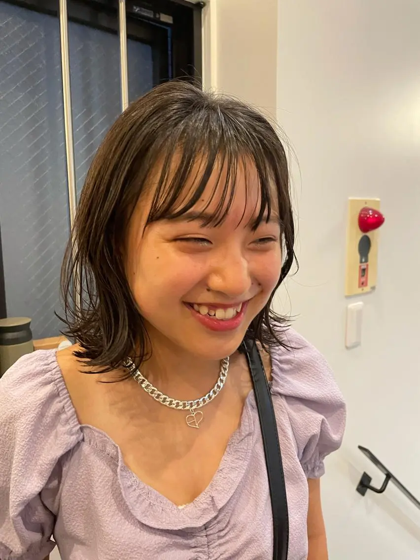 ミディアム カット やまさきえりこ ニュアンスパーマのヘアスタイル