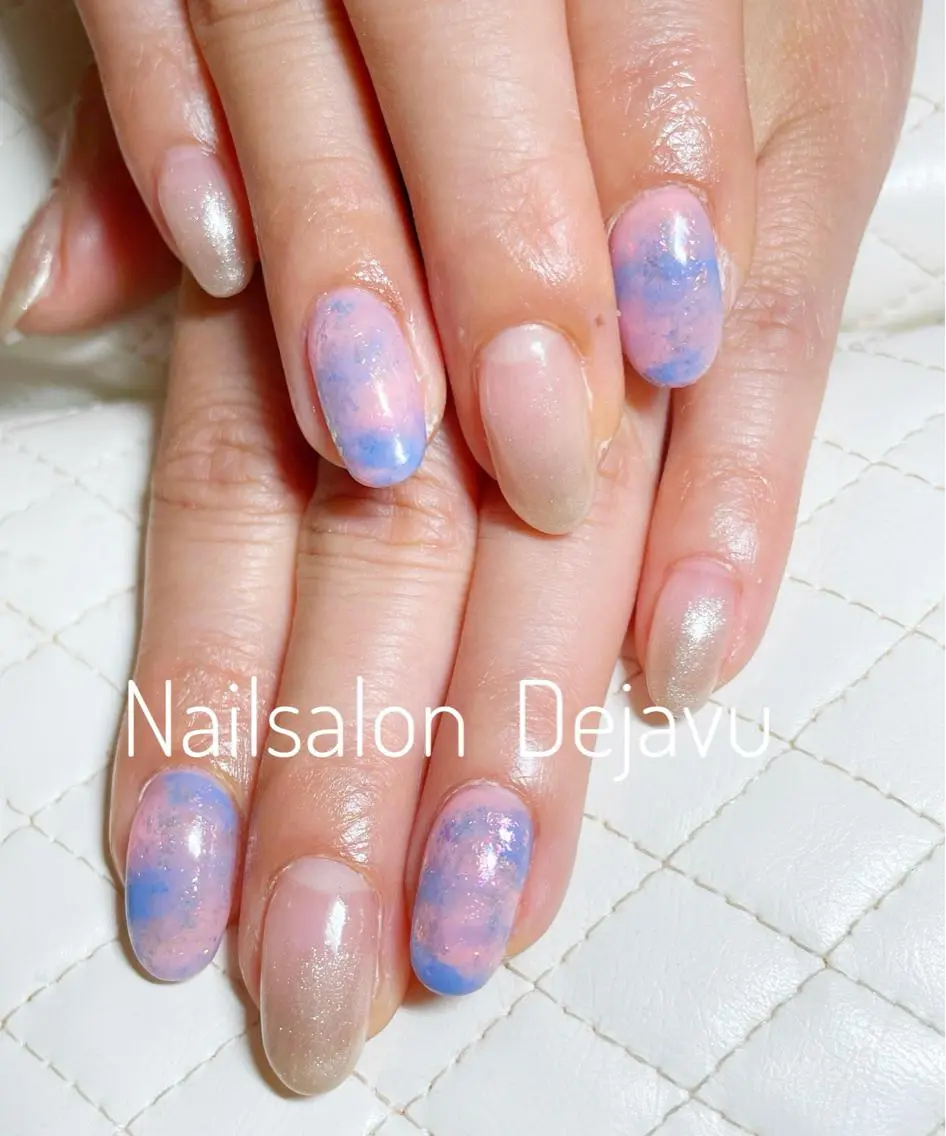 ネイル アートネイル ストーンネイル ハンドネイル Nail salon Dejavu 🌿のネイルデザイン