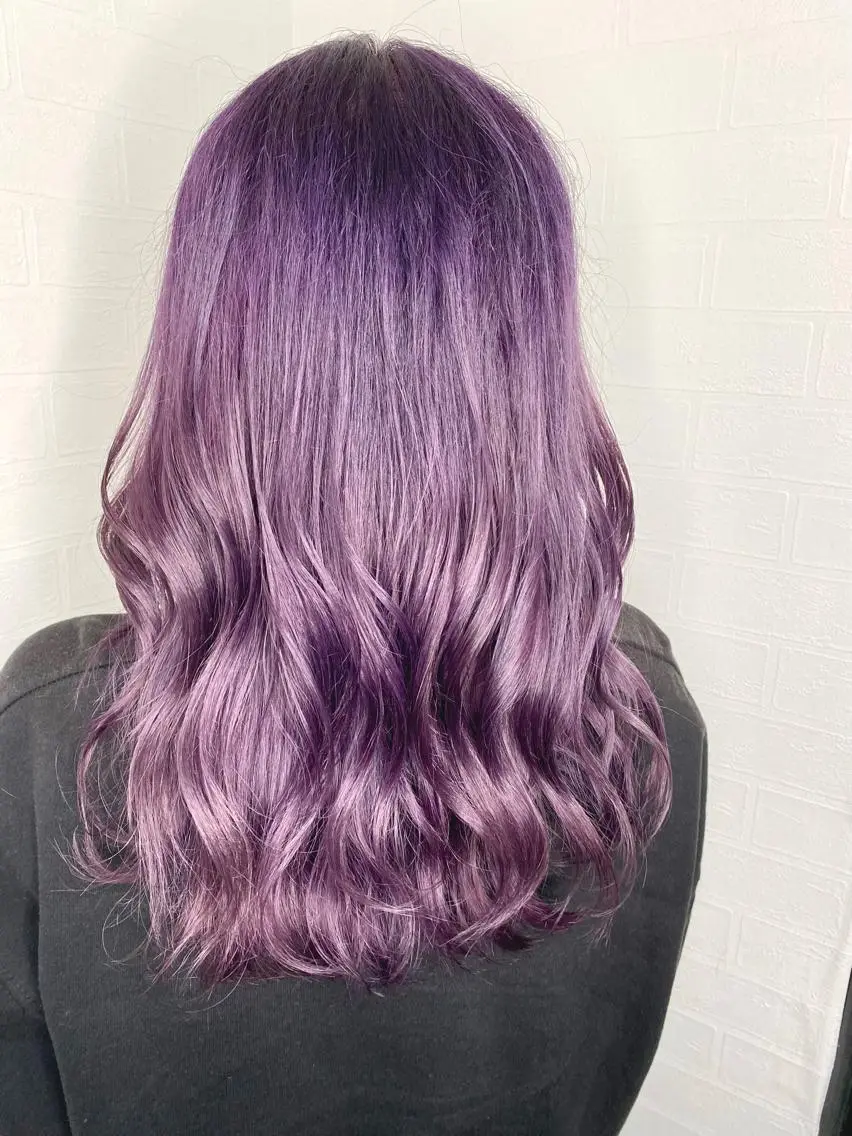 セミロング カラー ヘアカラー ブリーチカラー特化 U-topia小島のヘアスタイル